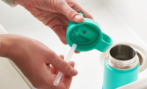 Miliki Botol Minum yang Bersih Anti Bakteri 