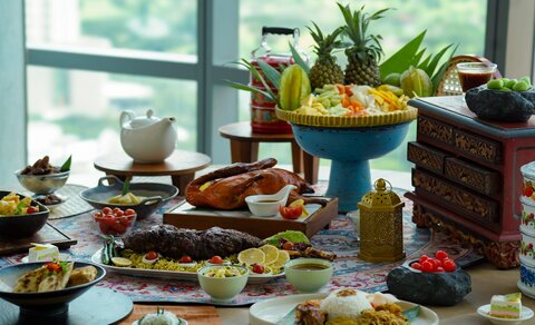 Rayakan Ramadan Bersama Hampers Cantik hingga Paket Bukber Favorit