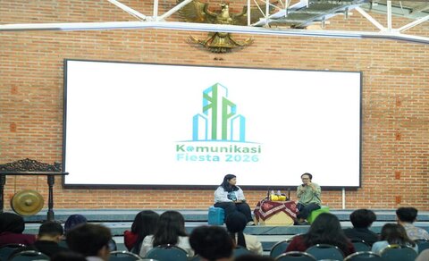 Fikom UKWMS Ajak Gen Z Kritis Baca Kebijakan Publik di Final KomFiest 2026