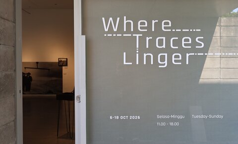 Gambar dan Benda, Penghubung Sesuatu Yang Pernah Hadir dan Sesuatu Yang Masih Kita Ingat Dalam Pameran Where Traces Linger